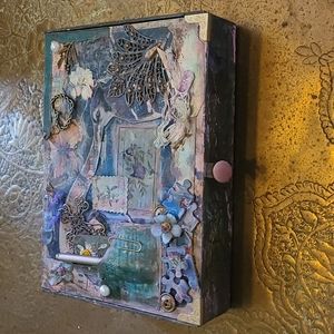 Hand decorated pretty pocket boxes